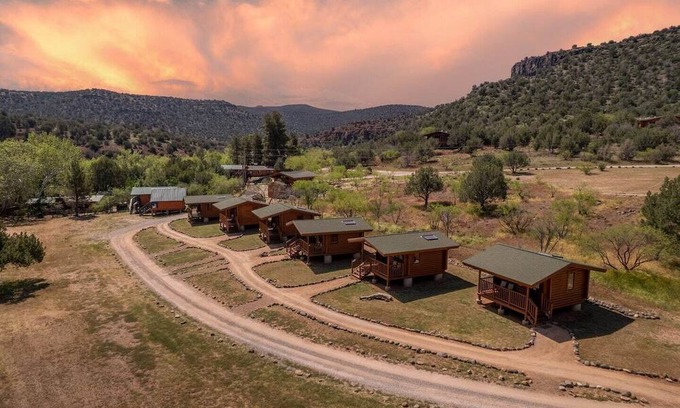 Cornville Cabin | Rose Quartz Cabin: Crystal-Infused Creekside Stay