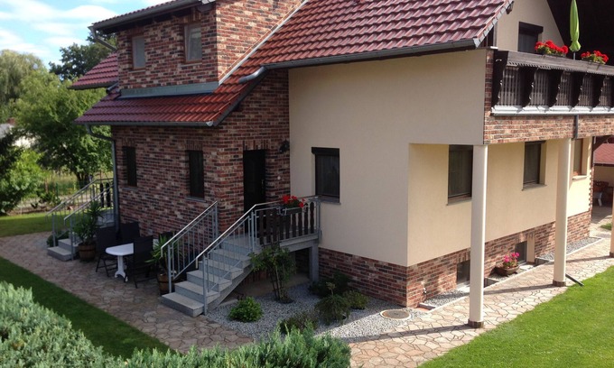 Schwielochsee Apartment | "Rose" vacation apartment in country house style with outdoor sauna and lots of nature