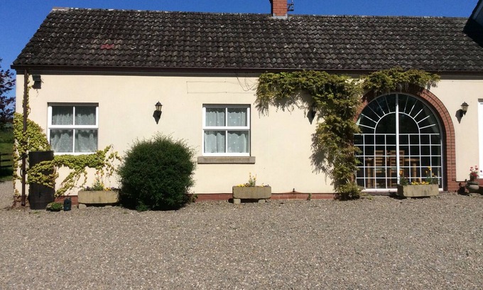 Llanymynech Cottage | ROSE VILLA, pet friendly in Llanymynech