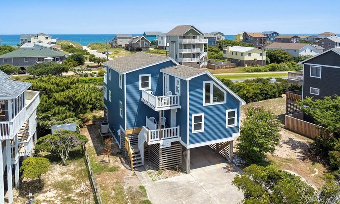 South Nags Head House | RoSea Retreat: Oceanside | Near Beach Access | Ocean and Sound Views