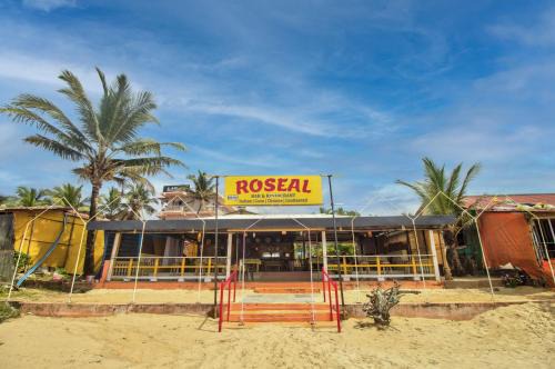 Baga House | Roseal Beach Front