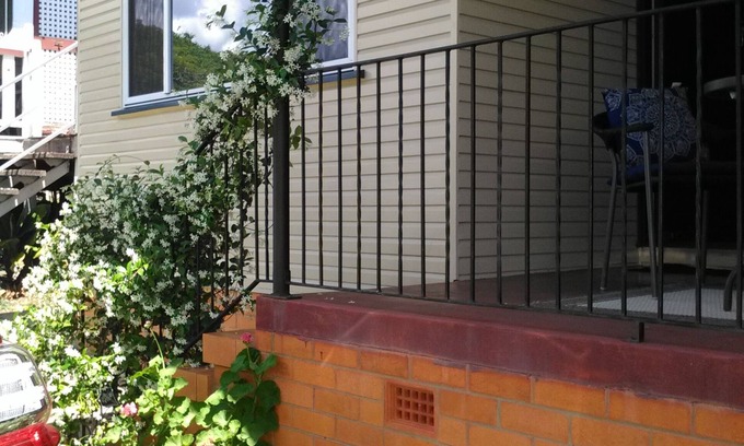 Ipswich Central Business District Cottage | Rosehill Apartment - Somewhere comfy