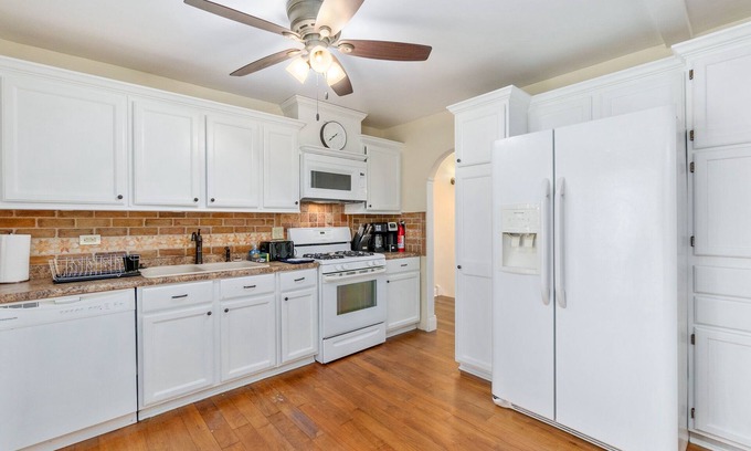 Roselle House | Roselle Rental