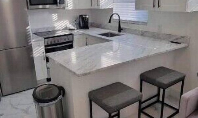 Patricks Island Apartment | Rosemary Apartment near Patrick's Island