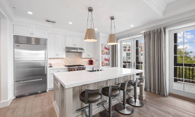 Rosemary Beach Condo | Rosemary Beach Suite, Gulf View. South of 30-A near Town Hall & Pescado