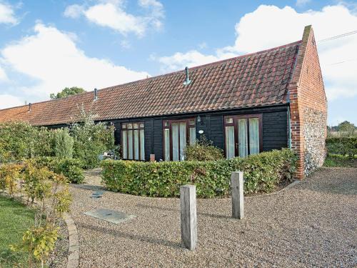 Potter Heigham House | Rosemary - E4484A