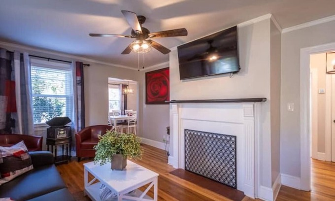 Spartanburg House | Rosemary's Cottage