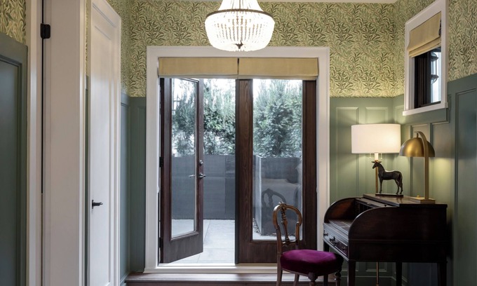 Esquimalt Hotel | Rosemead House