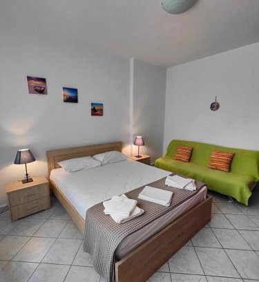Nea Skioni Apartment | Roses RT apartments Skioni III
