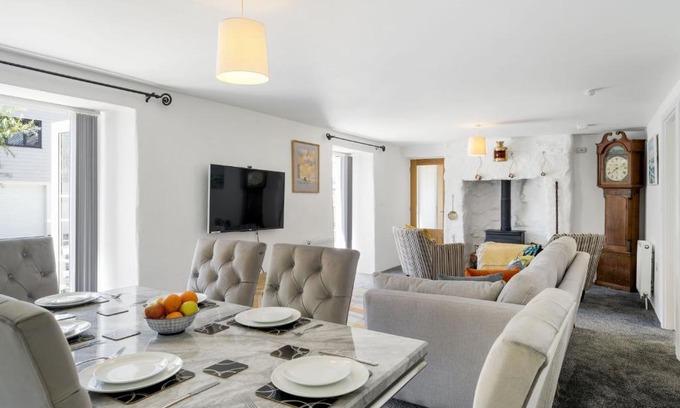 Portreath House | Rosevilla Farmhouse