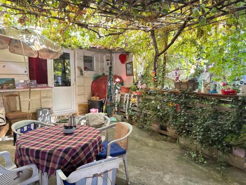 Skopje House | Rosewood Balkan Cottage