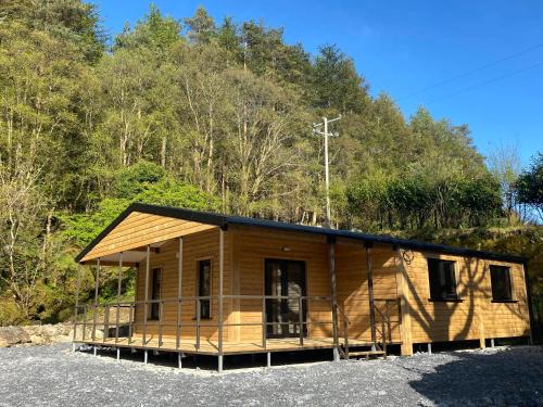 Connemara House | Rosies Cabin Maum