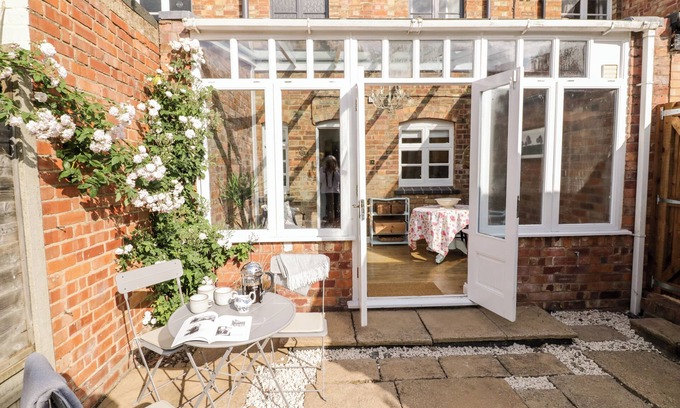 Sedgeberrow Cottage | Ross Cottage