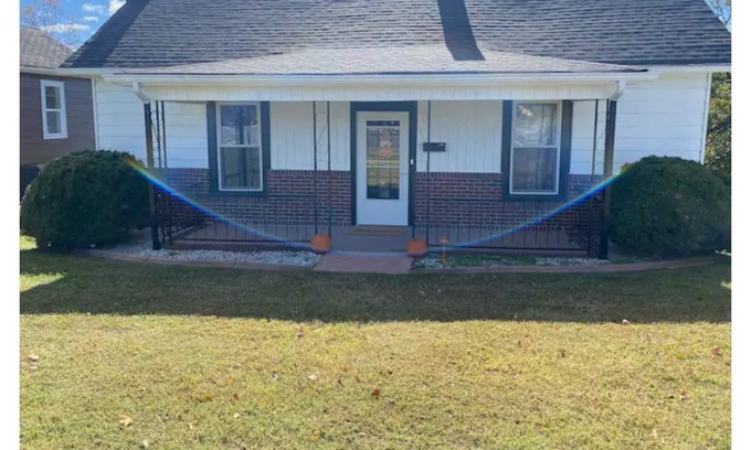 Mount Airy Cottage | Ross' Refuge