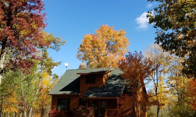Grayling House | Roth Haus - Beautiful Riverfront AuSable River Cabin - Sportsperson's Nirvana