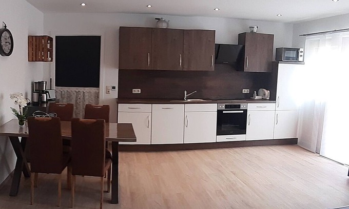 Roßbach Apartment | Rottaler Ferienhaus - vacation apartment "Waldlichtung" with direct garden access