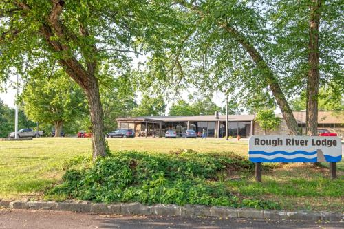 Falls of Rough Resort | Rough River Dam State Resort Park