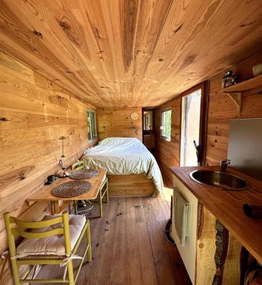 Bugarach Ski Chalet | Roulotte pour amoureux de la nature