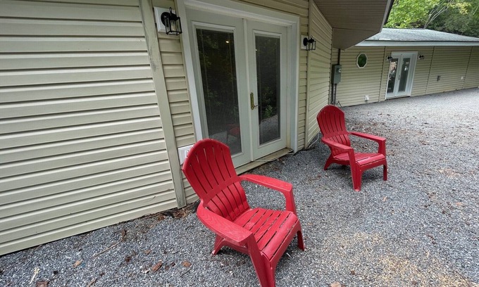 Lake Lure House | Round Deltec Home in picturesque Lake Lure