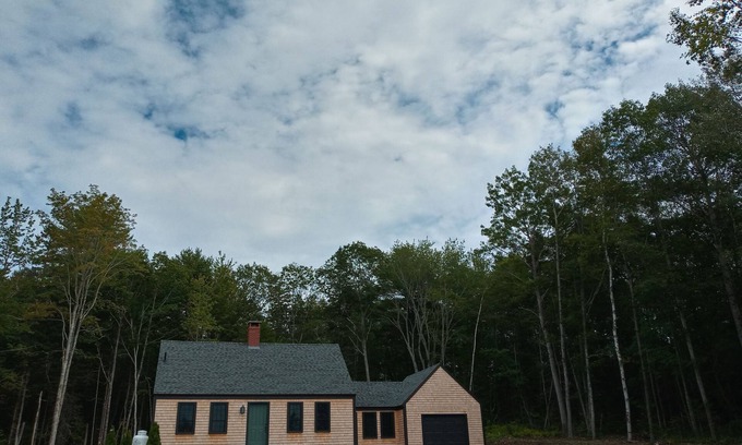 Round Pond House | Round Pond Country Cape Year lease desired & shorter terms considered