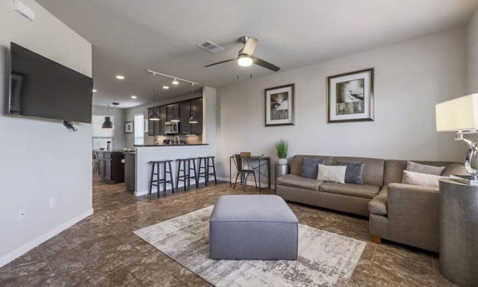 Round Rock House | Round Rock Retreat 4 miles from Kalahari Resort
