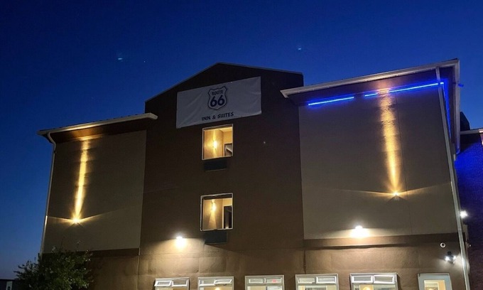 Miami Hotel | Route 66 lnn & Suites