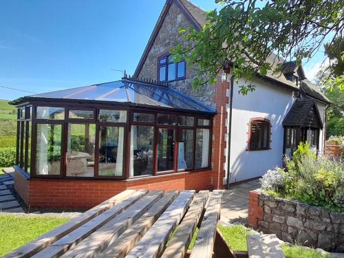 Bromlow House | Rowan Cottage
