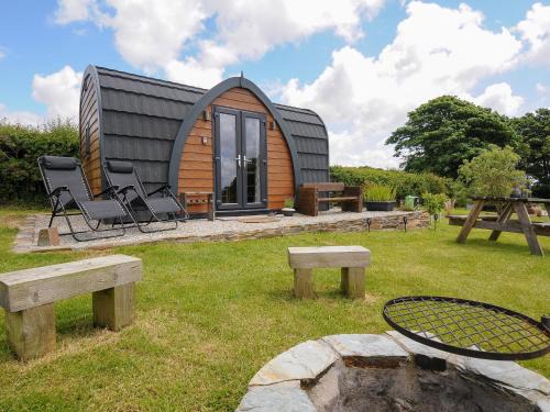 Laneast House | Rowan
