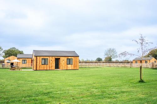 Radbourne House | Rowan Lodge