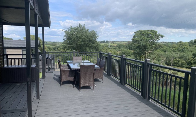 Otterham Apartment | Rowan Lodge-Valley Lodge No 5