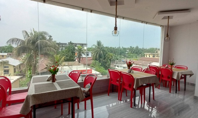 Gauripur Hotel | Roy's Hotel