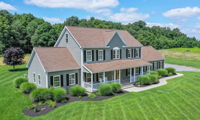 McHenry House | Roy's Retreat: 5 Minutes to Skiing, Golf, Lake Activities, Restaurants, and More