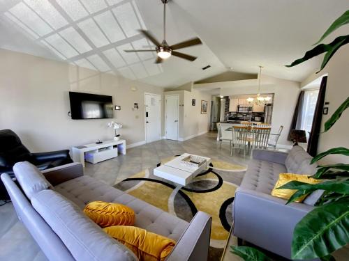 Royal Palm Bay Apartment | Royal 72