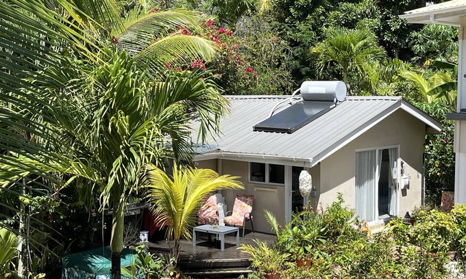 Anse Royale House | Royal Bay Apartment-Studio Apartment in Tropical Garden 3 min to Glorious Beach