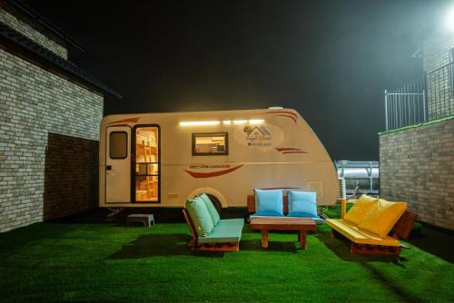 Buq'ata Resort | Royal cloud caravaan