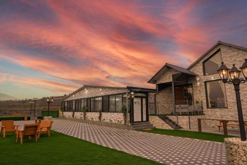 Buq'ata House | Royal cloud