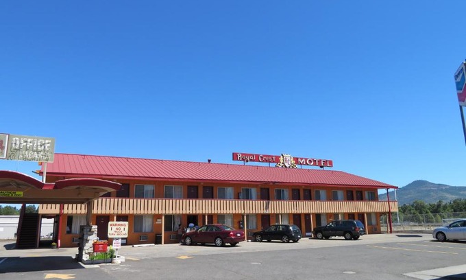 Medford Hotel | Royal Crest Motel