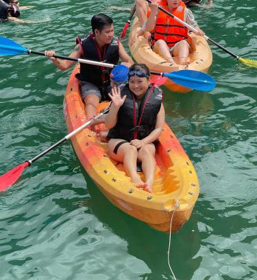 Ha Long Boat Rental | Royal Cruise Halong Bay