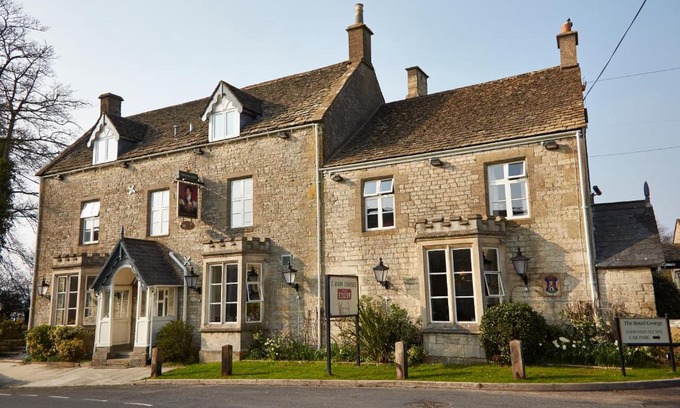 Birdlip Hotel | Royal George Hotel by Greene King Inns