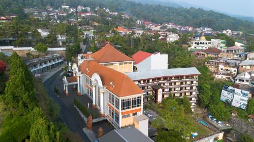 Tretes Hotel | Royal Hotel and Convention Tretes