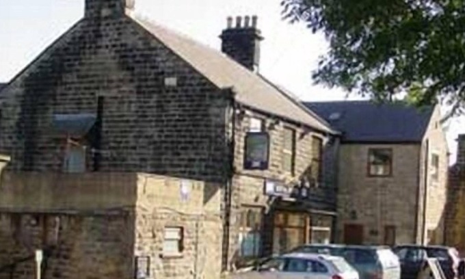 Hollow Meadows Hotel | Royal Hotel