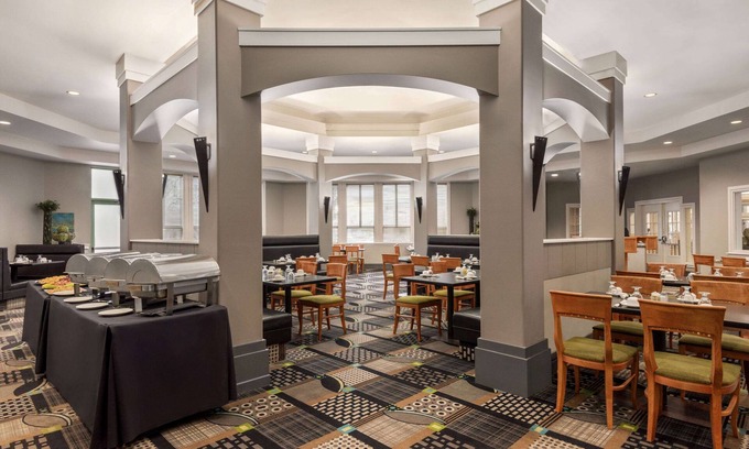 Regina Hotel | Royal Hotel Regina, Trademark Collection by Wyndham