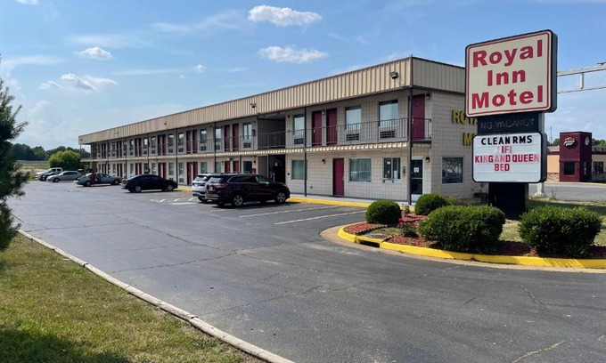 Fredericksburg Hotel | Royal Inn Motel