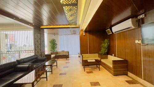 Chittagong Hotel | Royal Living Hotel & Suites