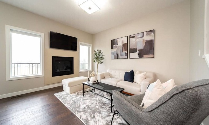 Southeast Edmonton House | Royal Maple Properties