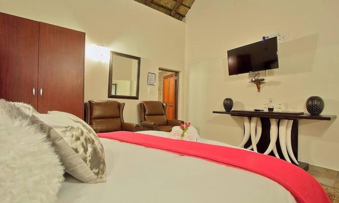 Marloth Park Apartment | Royal Marlothi Kruger Safari Lodge and Spa Swazi Experience Villa