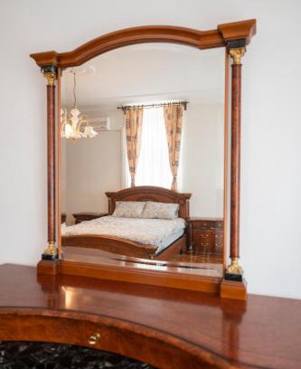 Old Town Apartment | Royal Meeting Point Apartment, Central Heart of Sarajevo