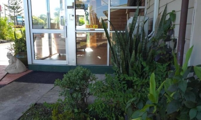 Allenstown Hotel | Royal Motel Rockhampton