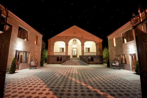 Vanadzor Hotel | Royal Palace Hotel