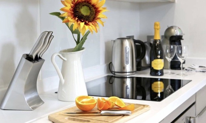 Slough Apartment | Royal Reign luxury apartment